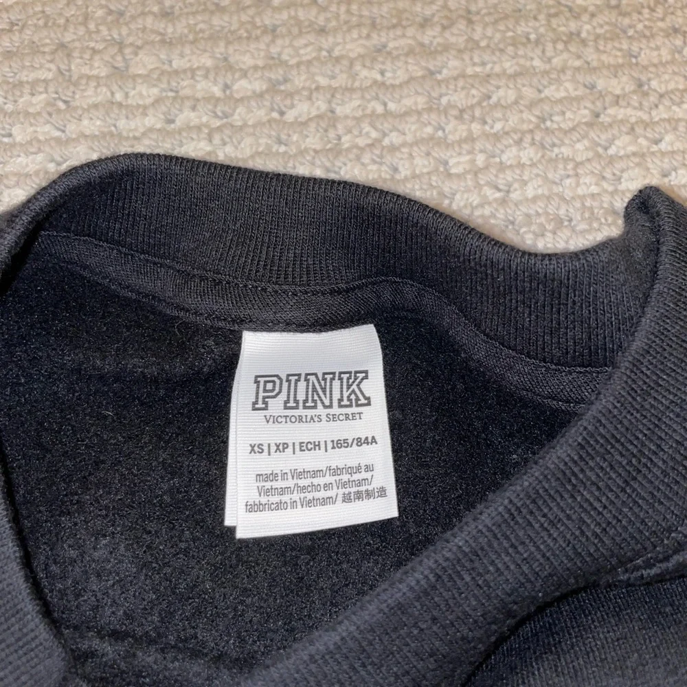 PINK by Victoria’s Secret Black Crewneck - Picture 3 of 3